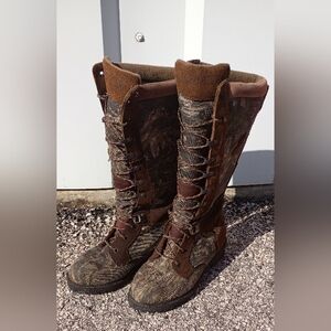 Rocky Camouflage Lace-Up Boots And Hat